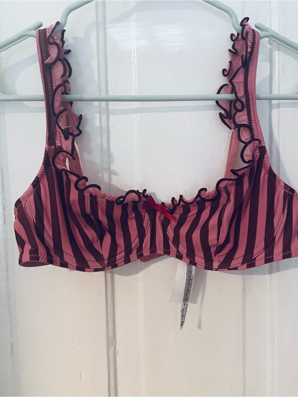 Never worn / untagged stripe Pink & Black Underwire Bra with Decorative Trim